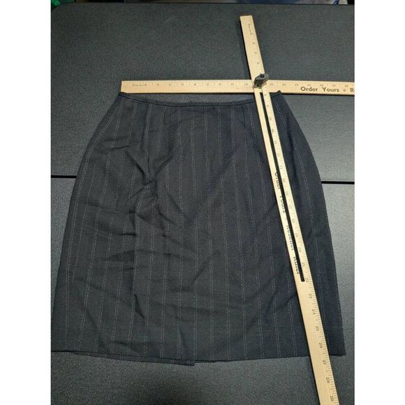 Tahari Skirt Gray Striped Classic Career Straight Pencil Women's Size 4 - Picture 5 of 5